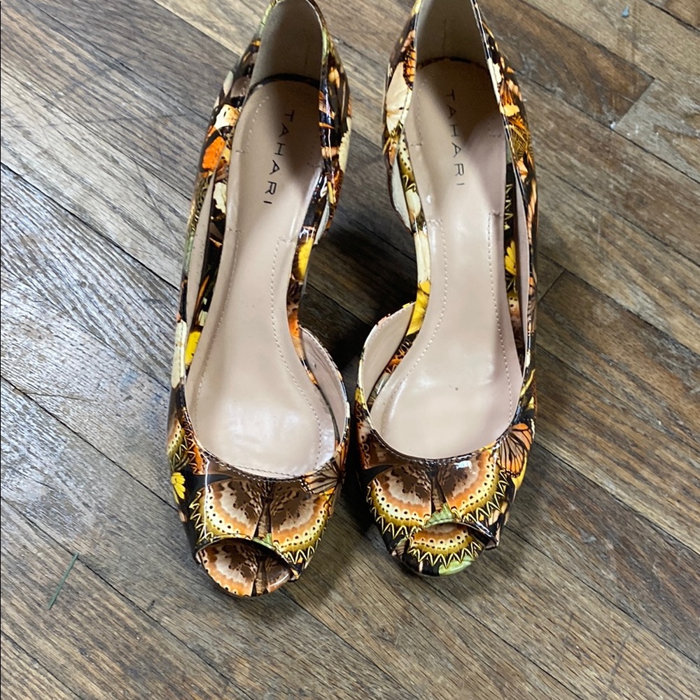 Tahari Yellow and Orange Heels with Butterfly Pattern